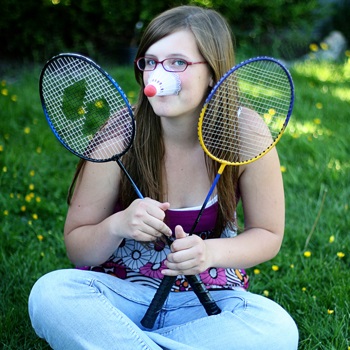 Jucați badminton și pierdeți în greutate