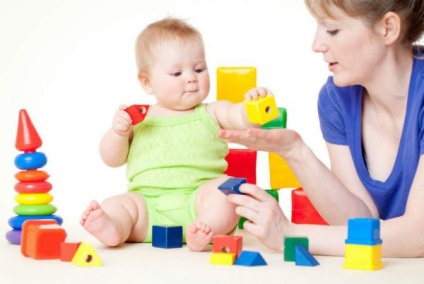Jocuri cu un copil de 6 luni în care poți să te joci în 6 luni
