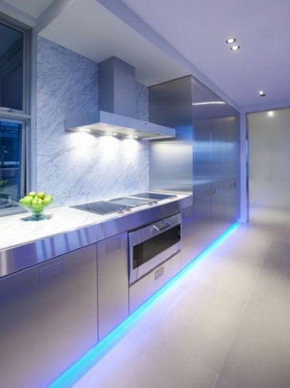 Utilizarea benzii LED în iluminat și în bucătărie
