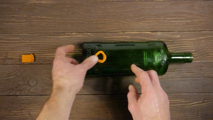 Cum să găuriți perfect o sticlă
