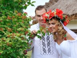 Mivel Ukrajnában, az esküvő járt