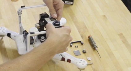 Hogyan lehet csatlakozni a telefon és a kamera quadrocopter