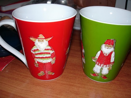 Hogyan készítsünk karácsonyi decoupage csésze