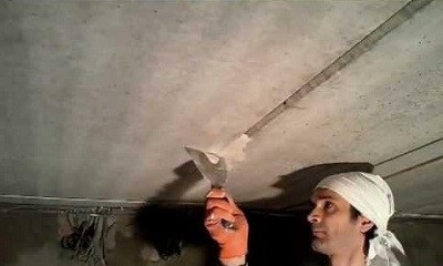 Cum de a stabili o fisură pe tavan, decât de a elimina o fisură, tencuiala