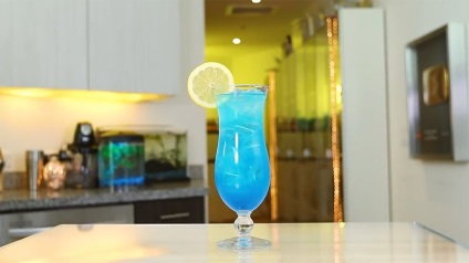 Cocktail albastru laguna fotografie, compoziție, gătit reteta la domiciliu