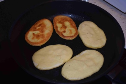 Tortilla de porumb - reteta pentru tortilla din faina de porumb cu o fotografie