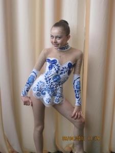 Costum de baie pentru o gimnastă tânără - cum să coase creațiile noastre