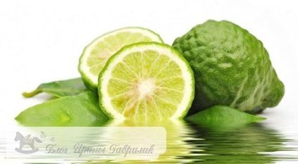 Proprietăți de ulei Bergamot și aplicații pentru față, păr și corp