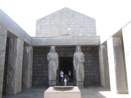 Mausoleul lui Nesha, njegošev mauzolej