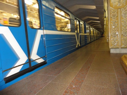 Metro în schema din Minsk cu străzi, până la câte lucrări