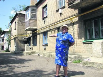Mireasa Ianukovici a scris un eseu despre Holodomor (foto) (în locuitorii orașului Soledara)