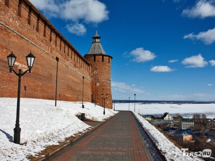 Nizhny Novgorod Istorie Kremlin, turnuri, clădiri