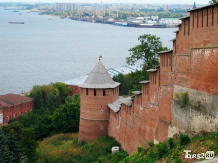 Nizhny Novgorod Istorie Kremlin, turnuri, clădiri