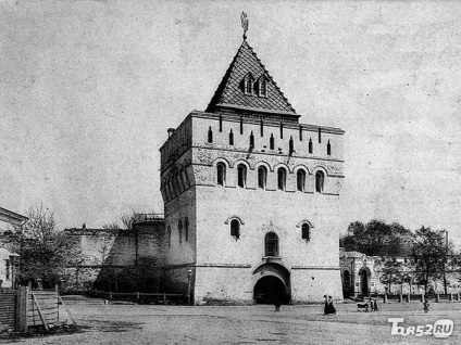 Nizhny Novgorod Istorie Kremlin, turnuri, clădiri