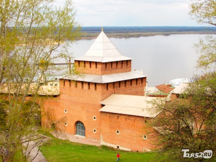 Nizhny Novgorod Istorie Kremlin, turnuri, clădiri
