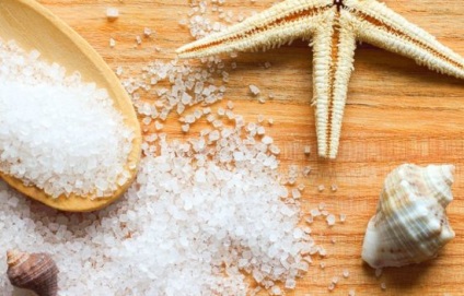 Az előnyök tengeri só, mint a sós víz mossa az orr
