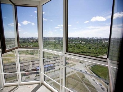 Panorama balcon plin de geamuri și minusuri, recenzii