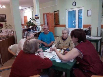 Pensiune pentru persoanele în vârstă cu demență, boala Alzheimer care alaptează în România
