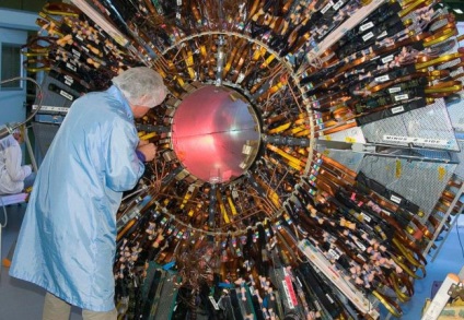 De ce bosonul Higgs, misterele lumii, este important!