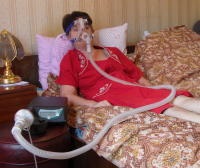 Principiul funcționării ventilației artificiale pulmonare este ventilația invazivă neinvazivă, acasă