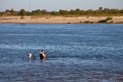 Fishing on a Pripjaty - a legjobb helyet a díjat horgászat a folyó Fehéroroszország