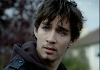 Robert sheehan - sursa bunei dispoziții