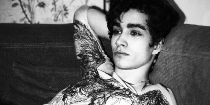 Robert sheehan - sursa bunei dispoziții