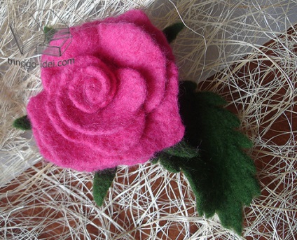 Rose gyapjú (Miután szurok) Rose gyapjúból készült
