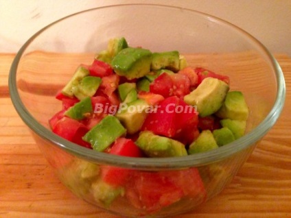 Salată de avocado cu roșii și rețetă de cilantru cu fotografie, gătit pas cu pas