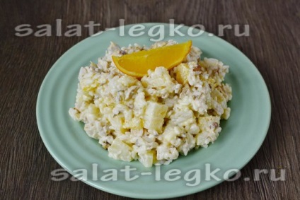 Saláta csirke, ananász és narancs, recept