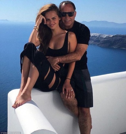 Esküvő egy millió 62 éves üzletember, és egy 26 éves modell playboy 2 (millió) Esküvő egy millió 62 éves üzletember, és egy 26 éves playboy modell 2