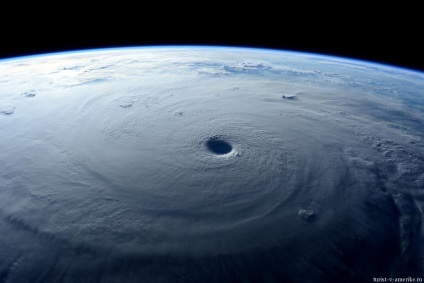 Tornadele, tornadele, uraganele din SUA, turismul în