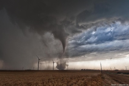 Tornado, tornádók, hurrikánok az Egyesült Államokban, egy turista