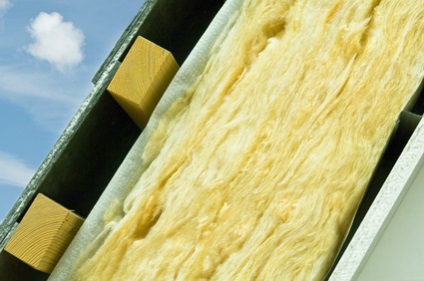 Acoperiș izolat din tablă ondulată - metode de izolare a acoperișului din tablă profilată