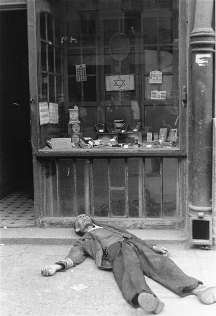 Ororile ghetoului din Varșovia în fotografiile interzise ale lui Willy Georg, Umkra