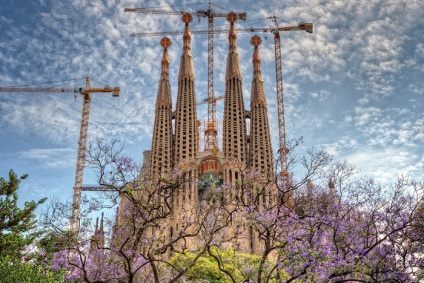 Sagrada Familia - Барселона Guide TM