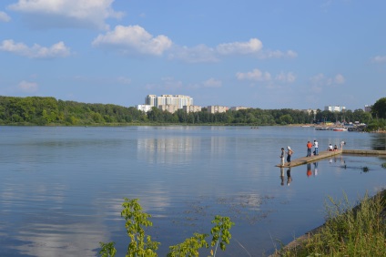 Căldura continuă! Unde să înotați în Solnechnogorsk și în zona înconjurătoare Lake Senezh