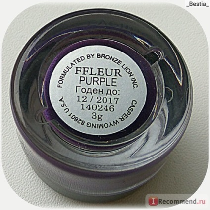 Eyeliner gel pentru fete cu gel pentru fete de