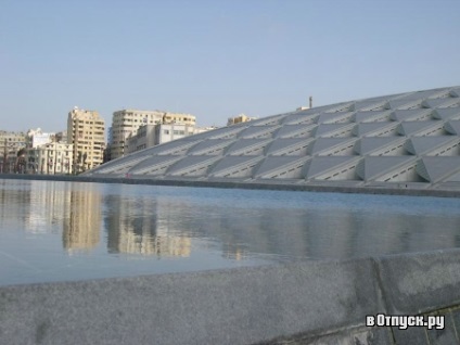 Biblioteca din Alexandria (bibliotheca alexandrina) descriere și fotografii