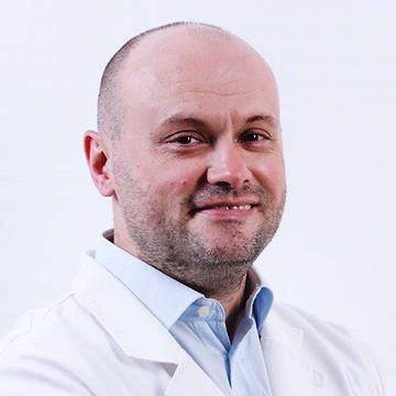 Andrei Nikolayevich Senyuk - chirurg maxilo-facial și plastic