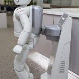 Asimo - robotul japonez robot robotizat - toate știrile despre roboți