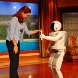 ASIMO - a híres japán robot android robonovosti - minden hír robotok