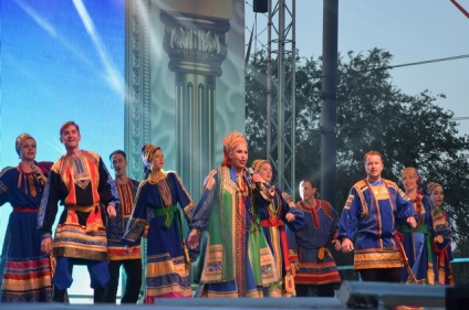 Babkina a întârziat pentru concertul din Omsk, dar ea a aprins cu toată puterea ei - în Rusia
