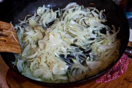 Marha Stroganoff - Recept modern otthoni konyhai fotókkal