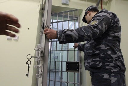 Un fost prizonier despre modul în care islamul radical este consacrat în tabere și în închisorile societății rusia