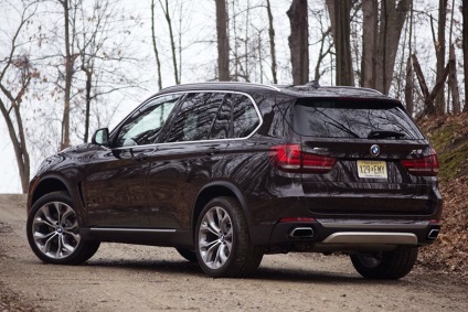 BMW x5 împotriva sporturilor de la Rang Rover nu este comparabil, dar încă