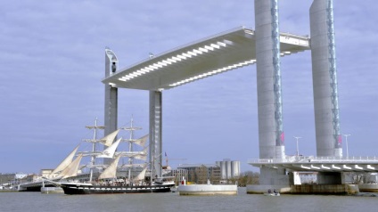 Mi a teendő Bordeaux város (Bordeaux mászni a tetején) Mi a teendő Bordeaux város