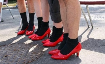 Ceea ce bărbații nu le place sau băieți împotriva! Pantofi, lumea festivă