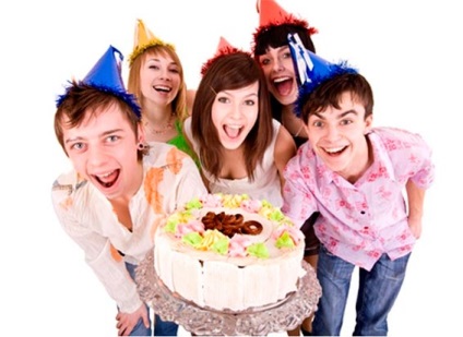 Mit ad a tinédzser a legjobb születésnapi ajándék ötletek barátja és barátnője