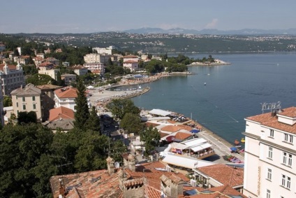 Excursie turistică - un patrimoniu cultural pe care îl puteți vizita - monumente, muzee, temple, palate și teatre